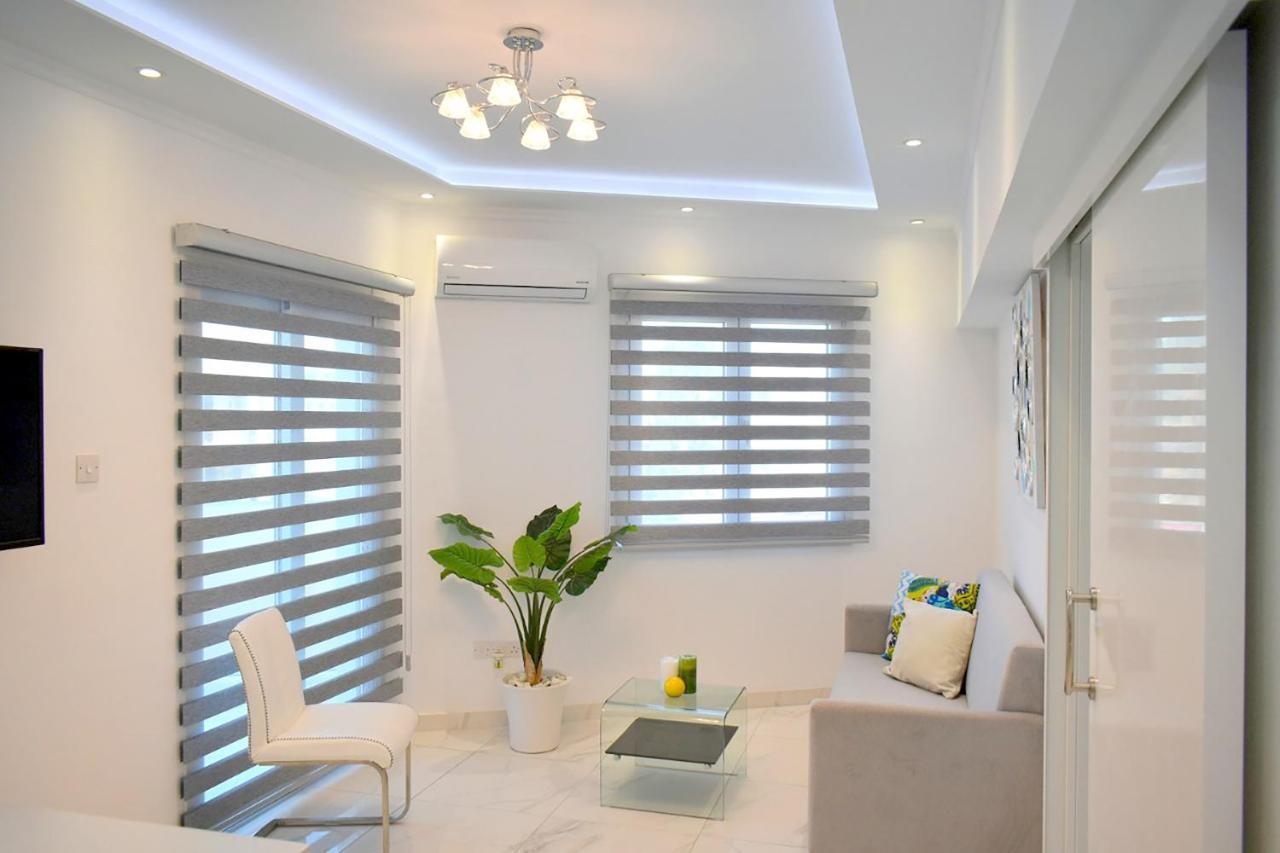 Phaedrus Living: Seaside Luxury Flat Lighthouse 66 Lejlighed Paphos Eksteriør billede