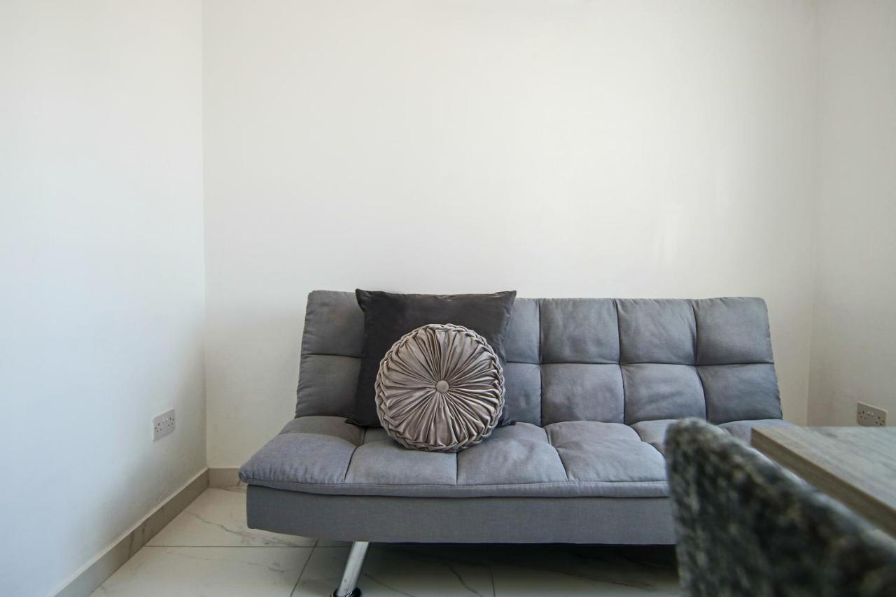 Phaedrus Living: Seaside Luxury Flat Lighthouse 66 Lejlighed Paphos Eksteriør billede